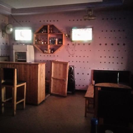 Kicec Bar And Guest House Airport Дар ес Саалам Екстериор снимка