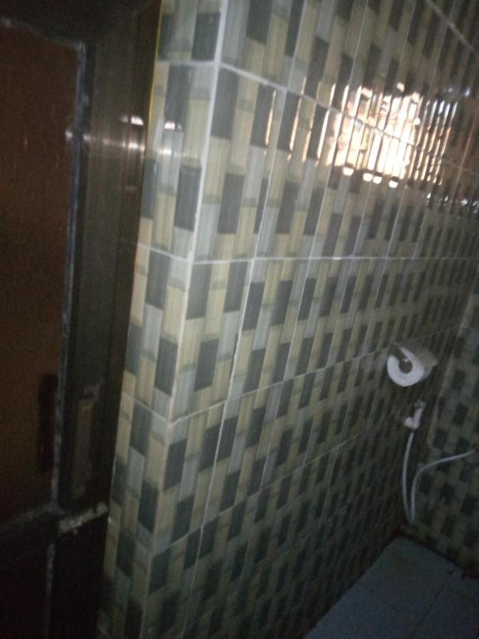 Kicec Bar And Guest House Airport Дар ес Саалам Екстериор снимка
