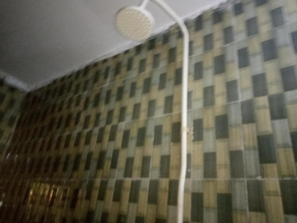 Kicec Bar And Guest House Airport Дар ес Саалам Екстериор снимка